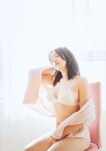 在电梯里拉粑粑视频_国产剧HD在线观看