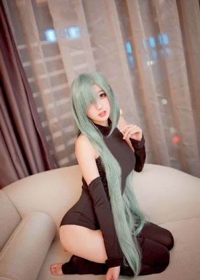 亚洲欧美三级二区_JVID性感写真