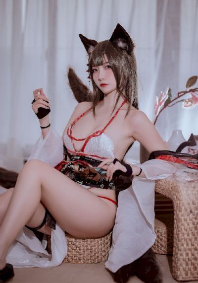 漂亮的小婕孑理伦片在线_HD迅雷电影在线